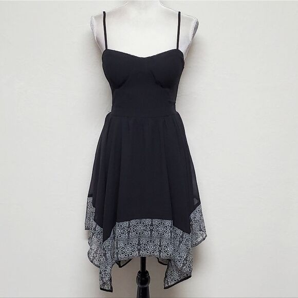 AMERICAN Eagle Outfitters Black Spaghetti Strap Corset Asymmetric Trapeze Dress - Picture 2 of 14
